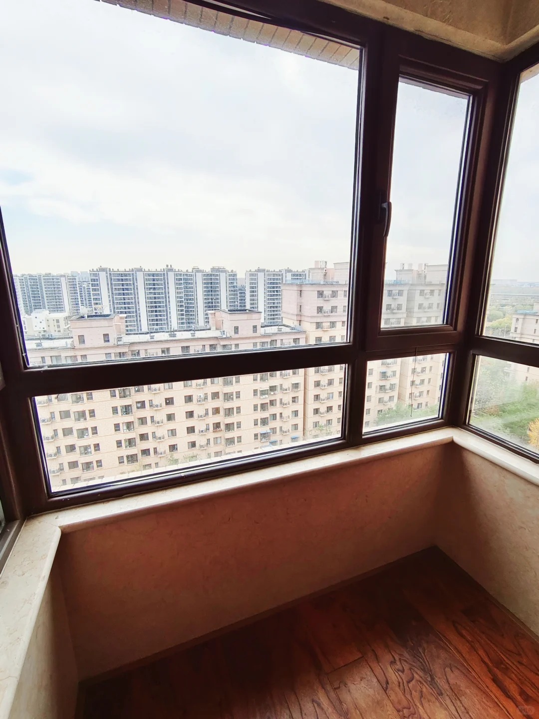 清源马赛公馆两居：高质感现代整装方案 配图 6